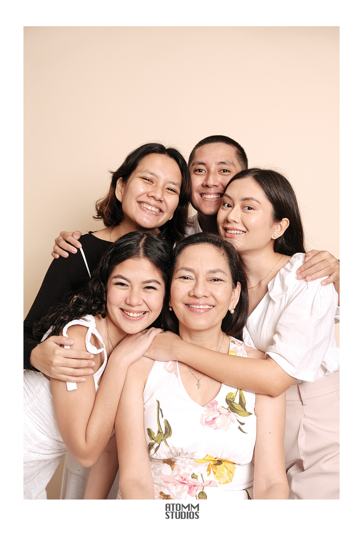 Small groups - Self-Photoshoot at ATOMM